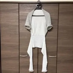 グレーとホワイトの五分袖カーディガン