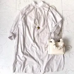 美品 ギャルリーヴィー 日本製 シアーコットン ギャザー シャツ ワンピースのサムネイル