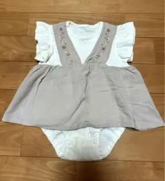 mamaraku バースデー　半袖　フリル袖刺繍ロンパース　80