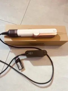 お値下げ　dyson ストレートヘアアイロン サクラピンクのサムネイル
