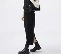 GU ベロアナローマキシスカート