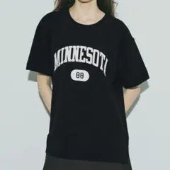【新品】coca エンボス ロゴ Tシャツ ブラック S