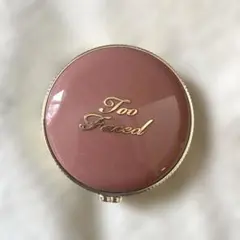 Too Faced パウダーチークのサムネイル