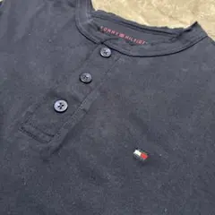 TOMMY HILFIGER ヘンリーネックTシャツ