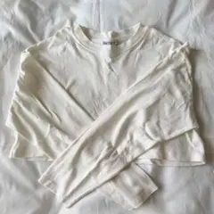 ZARA ホワイト クロップド長袖Tシャツ