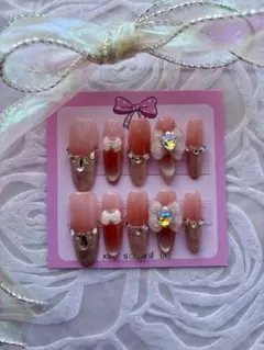 Item thumbnail for item 006b8a81-96fe-4037-a72d-12b6a9f9c9cf