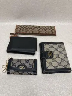 2025年最新】バーバリー Burberry 4連キーケースの人気アイテム