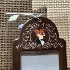 ディズニーズートピア2 オーマイカフェ　ニックタキシードカードホルダー