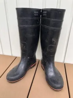 ザクタス　黒　中古　25センチ
