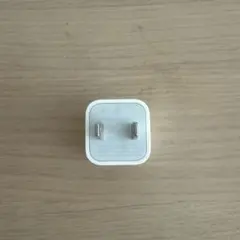 純正Apple iPhone USBコンセントプラグ　ACアダプタ