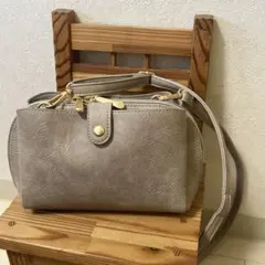 グレージュ　ショルダーバッグ シャンブル しまむら