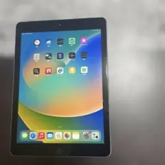 セルラー版】iPad 第7世代 32GB A2198 画面割れ有 おまけ付き - メルカリ