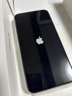 iPhone XR ホワイト64GB バッテリー79％ SIMフリー済み