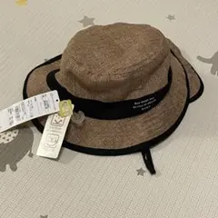 UVカット ベージュと黒のバケットハット