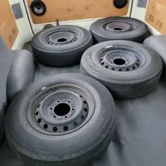 ハイエース　純正ホイールのサムネイル