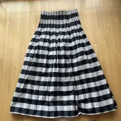 新品　Dessin（デッサン）モノトーンチェック柄リバーシブルスカートのサムネイル