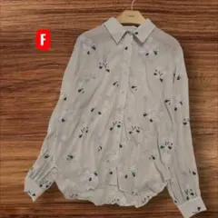 FOREVER 21【美品】　春　シャツ　総花柄　総刺繍