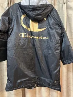 ミ*ン様 Champion ブラック 黒　ベンチコート　140センチ