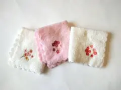 花柄刺繍タオルハンカチ3枚セット