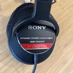 美品SONY MDR-CD900ST モニターヘッドホン スタジオモニター 有線のサムネイル