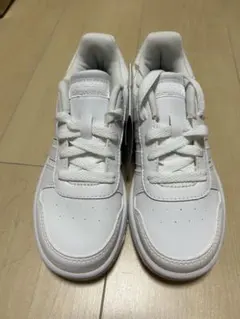 adidas キッズ スニーカー ホワイト新品未使用