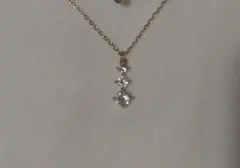 ゴールドカラーネックレス ダイヤモンド風