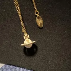Vivienne Westwood オーブ ネックレス ゴールド ホワイトのサムネイル