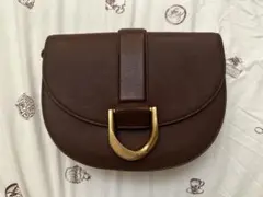 チャールズアンドキース　ガビーヌ　ショルダーバッグ　本革