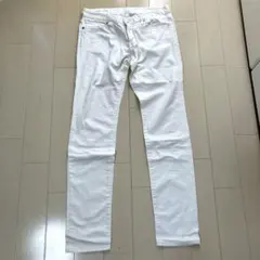 GU ホワイト　白　タイトストレートパンツ サイズウエスト67㎝