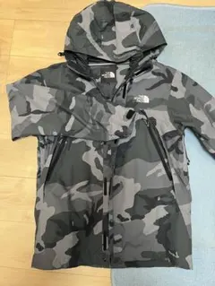 THE NORTH FACE カモフラージュジャケット