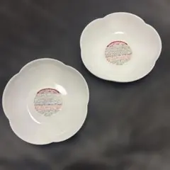 ヤマザキ　春のパン祭り　フラワーボウル　白いお皿　2枚