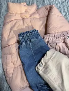 ピンクダウンコートとデニムパンツセット110センチ　キッズまとめ売り