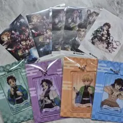 鬼滅の刃　アクリルキーホルダー　4個　ステッカー　5枚　セット　ファミマ