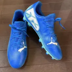 2回使用　プーマジュニアサッカースパイク23.5cmのサムネイル