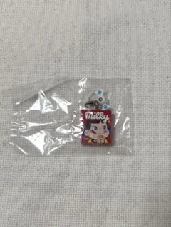 ペコちゃんお菓子のめじるしアクセサリー2026