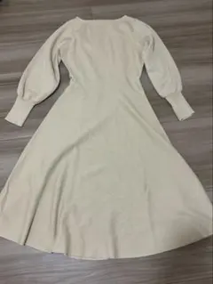 ニットワンピース アイボリー
