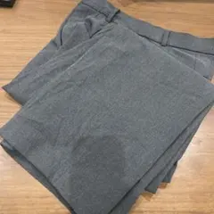 ユニクロ　グレー　スマートアングルパンツ　レディースM