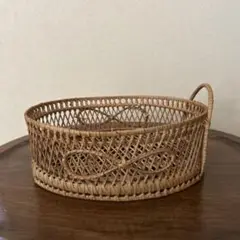 素敵な竹籠。小物入れ　カウンターなどに。色々入れて