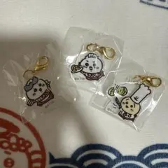 ちいかわレストラン　アクリルチャーム　ちいかわ　ハチワレ　うさぎ