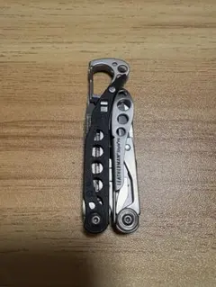 EDC 玩具 練習用 バタフライナイフ チタン 櫛 カッター - メルカリ