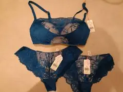 AMOSTYLE BY Triumph❤️ D70ブラ＆ショーツ2枚セットのサムネイル