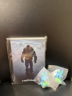ピクサー1番くじ　ライトイヤー　ポストカード・Bunnyガチャガチャ　セット