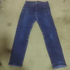 UNIQLO ダークブルースリムフィットジーンズ
