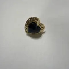 ハート型の黒い石のリング 指輪