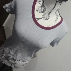 アメリ★新品同様★リンガーTシャツ グレー×ボルドー 半袖のサムネイル