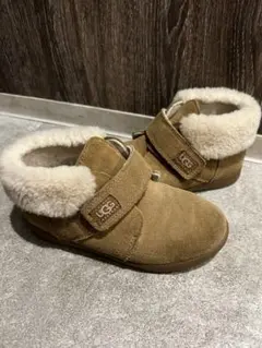 ブーツ18cm