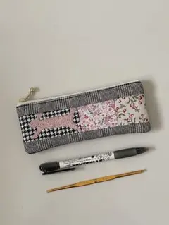 ミナペルホネン ペンケース