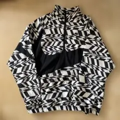 Nike 幾何学模様 アノラックハーフジップジャケット　海外