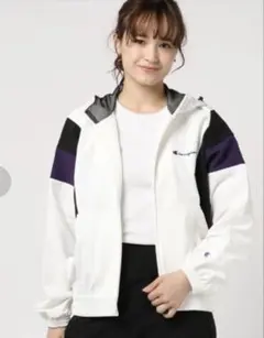 ☆Champion☆フード付きジャケット ホワイト・パープル Mサイズ