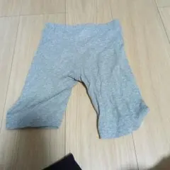 グレー スパンコール付き ハーフパンツ